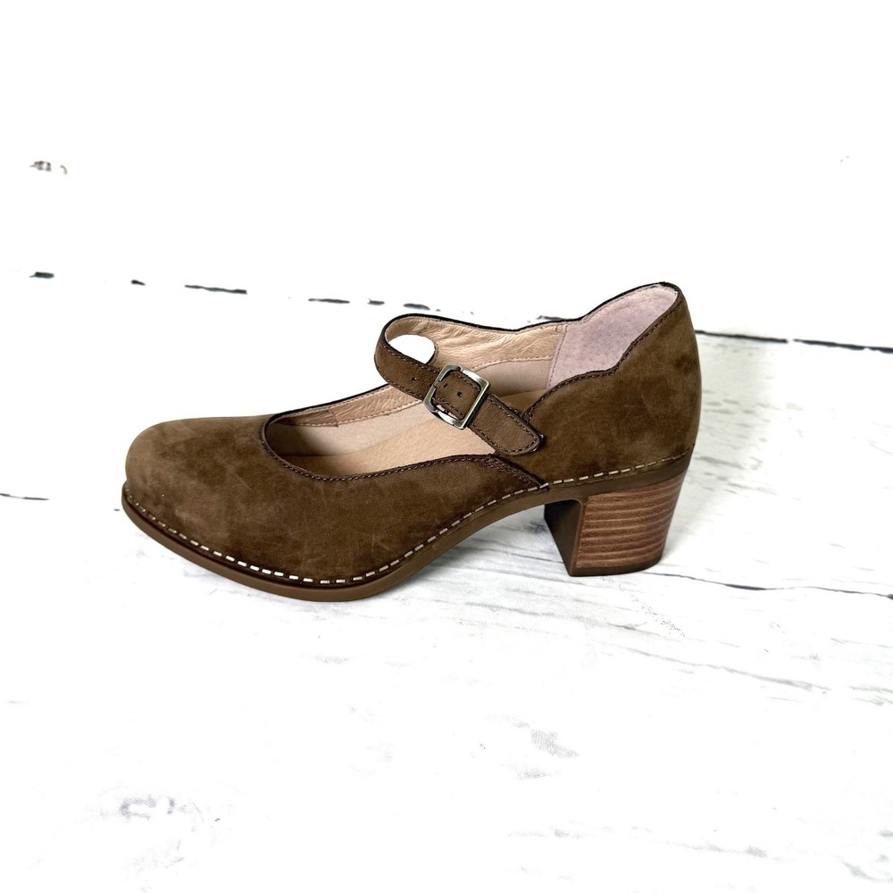 Dansko Harlo Shoes Women's 38 US 7.5-8 Brown Mary Jane Pumps Nubuck